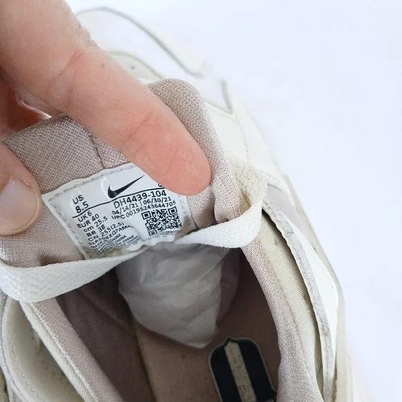 Nike Huarache Sail Light Bone Women's 8.5 - Picture 7 of 8